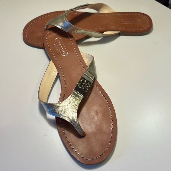 Coach Radiant Gold Metallic Flip Flops -Size 7 - Picture 2 of 9